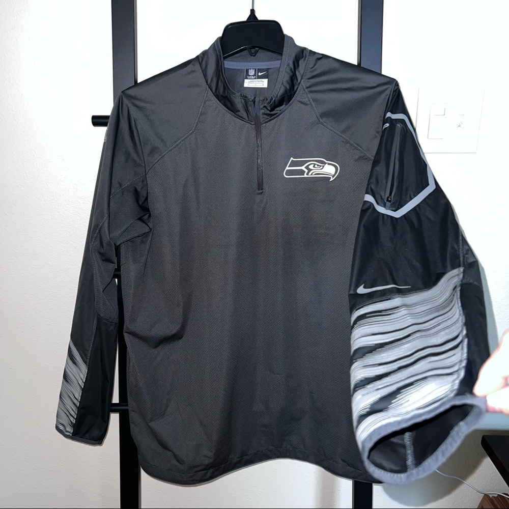 Nike Seattle Seahawks Lightweight Jacket - Picture 2 of 8